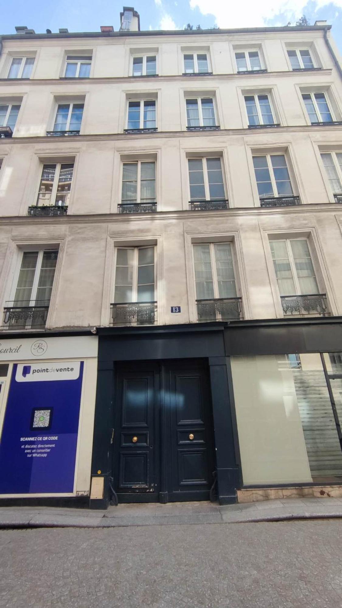 Charming Near Chatelet Saint Sauveur Apartment